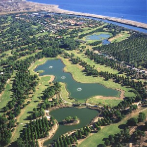 Luchtfoto van Gloria Golf Course een van de 'oudere' golfbanen van Turkije