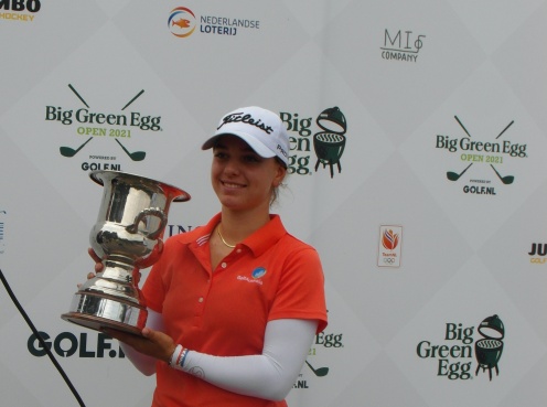 Het eerste Ladies Open Golf in Nederland sinds zes jaar is gewonnen door de 21-jarige Australische Stephanie Kyriacou © Leo  van de Ruit